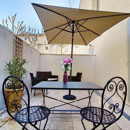 Apartment Avec Terrasse En Centre De Remy De Provence *